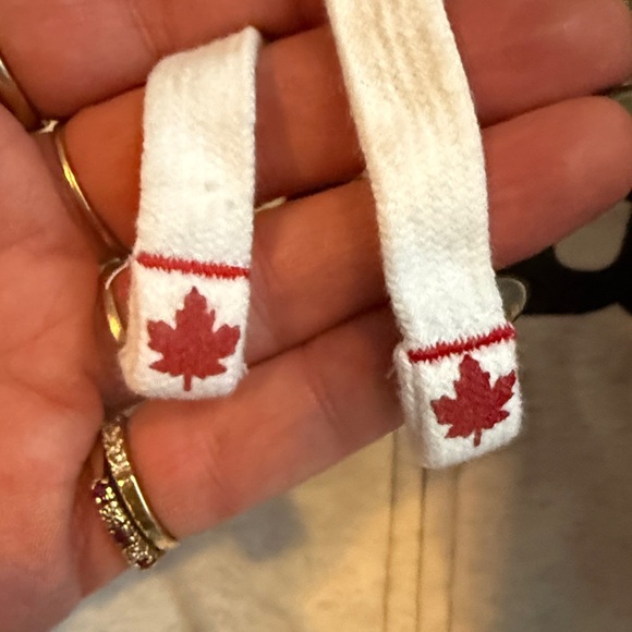 Canadian Hoodie Sz xl - Picture 3 of 6